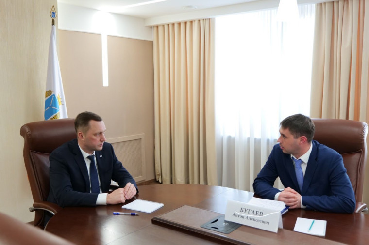 На встрече с губернатором Романом Викторовичем Бусаргиным обсудили планы по развитию Ровенского района..